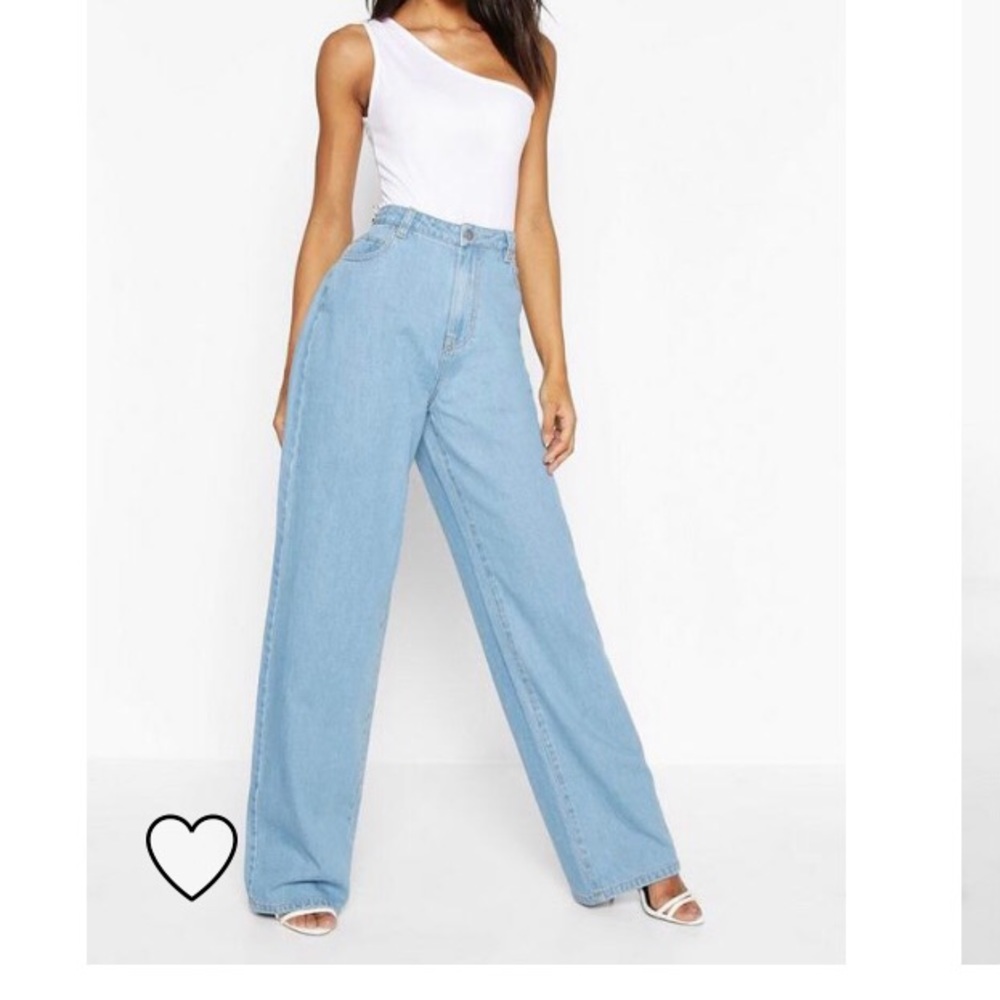 Wide leg boyfriend jeans